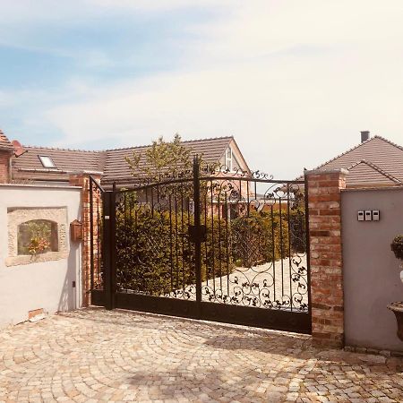 Alte Schmiede Mit Sauna, Pool Und Whirpool Im Aussenbereich Schoenstes Ferienhaus Der Lausitz Elsterheide Zewnętrze zdjęcie