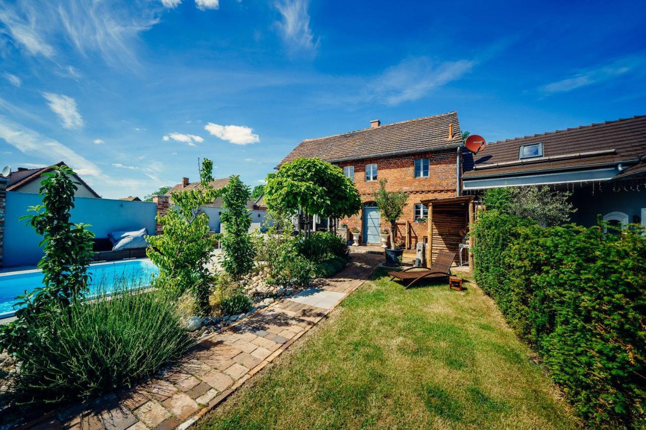 Alte Schmiede Mit Sauna, Pool Und Whirpool Im Aussenbereich Schoenstes Ferienhaus Der Lausitz Elsterheide Zewnętrze zdjęcie