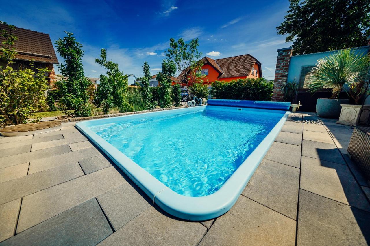 Alte Schmiede Mit Sauna, Pool Und Whirpool Im Aussenbereich Schoenstes Ferienhaus Der Lausitz Elsterheide Zewnętrze zdjęcie